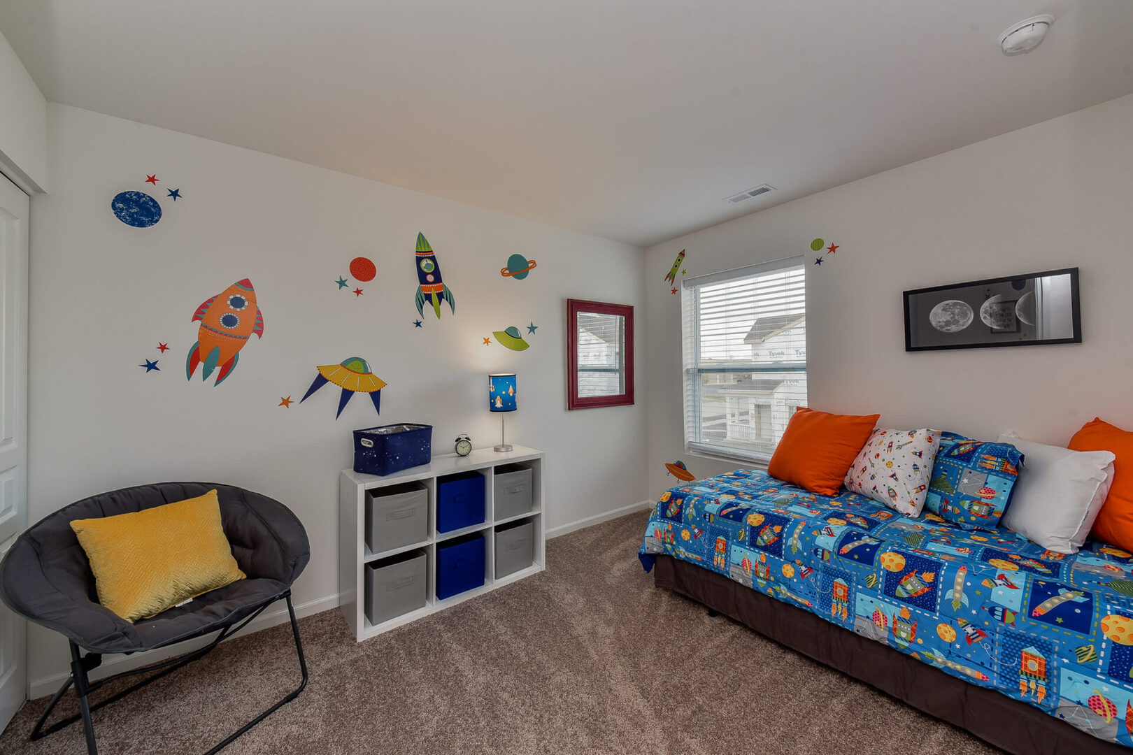 North Aurora, IL 60542