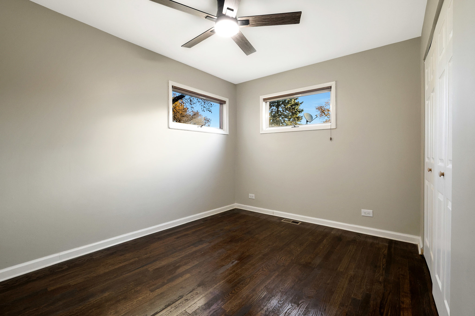 75 Carthage Lane, Hoffman Estates, IL 60169