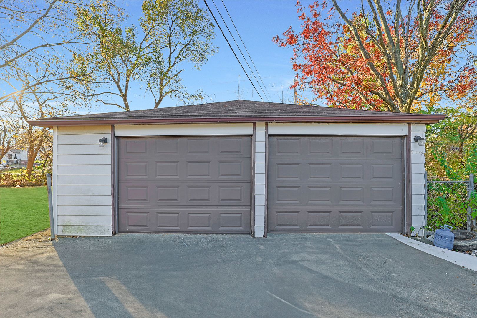 75 Carthage Lane, Hoffman Estates, IL 60169