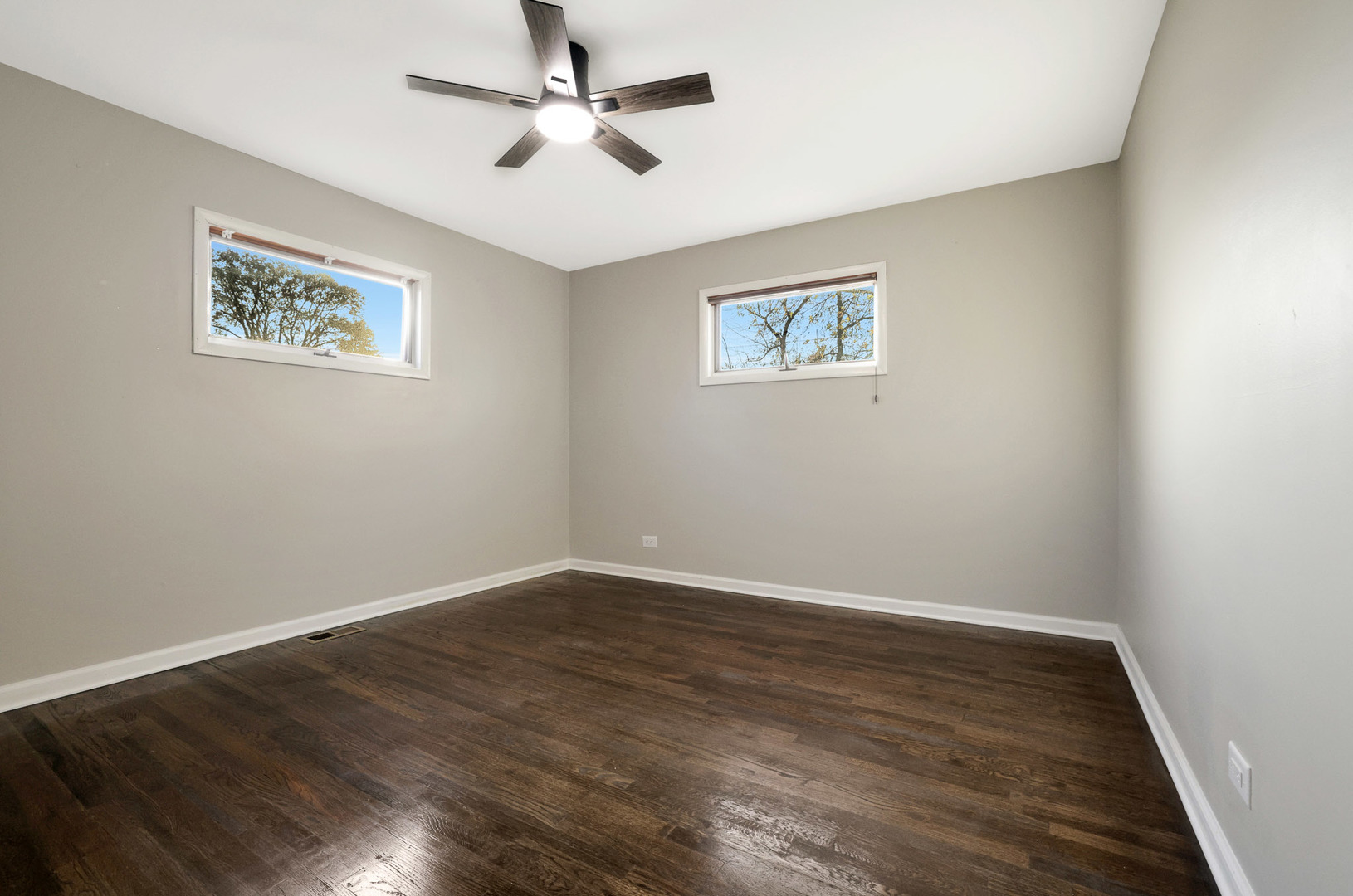 75 Carthage Lane, Hoffman Estates, IL 60169