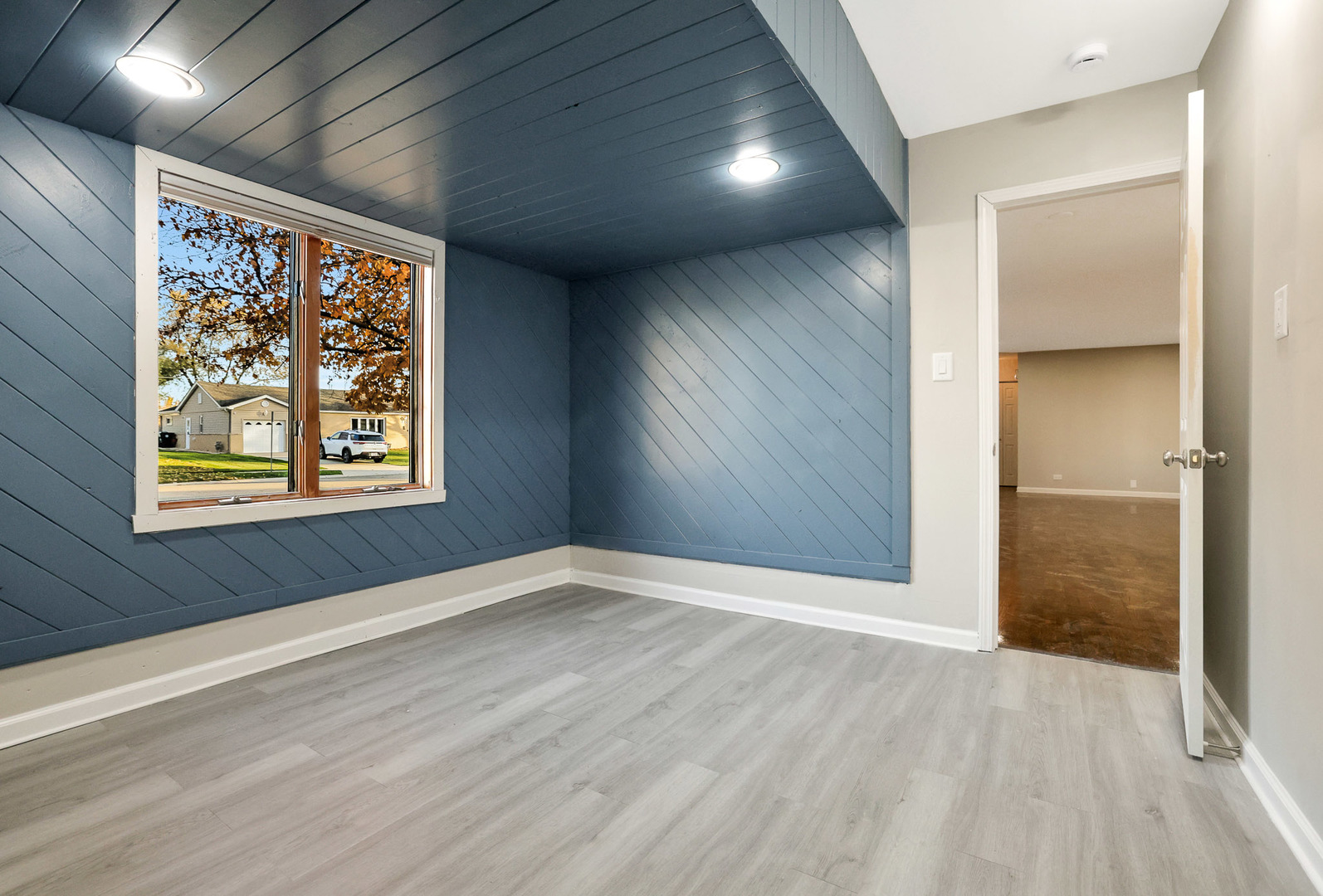 75 Carthage Lane, Hoffman Estates, IL 60169