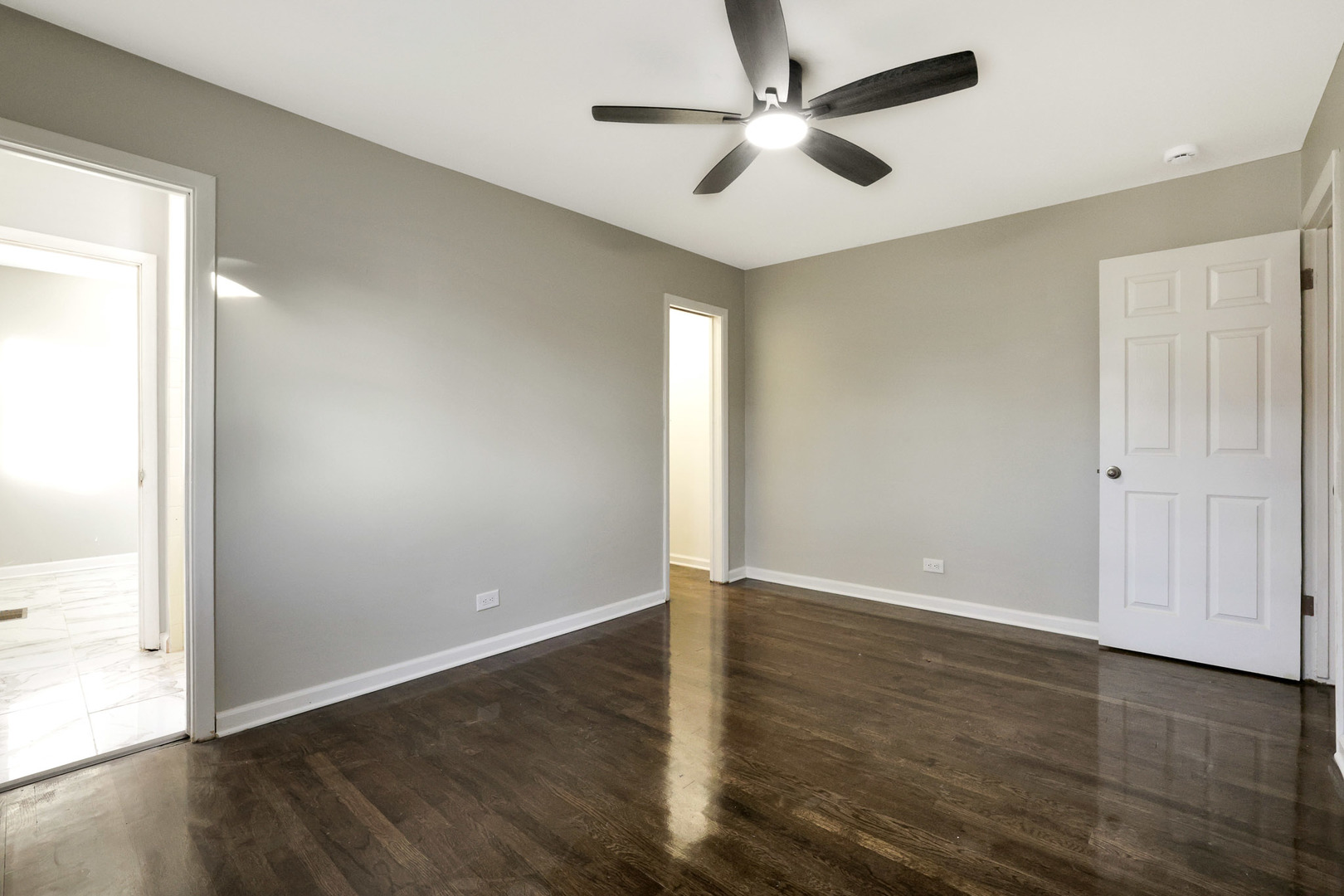 75 Carthage Lane, Hoffman Estates, IL 60169