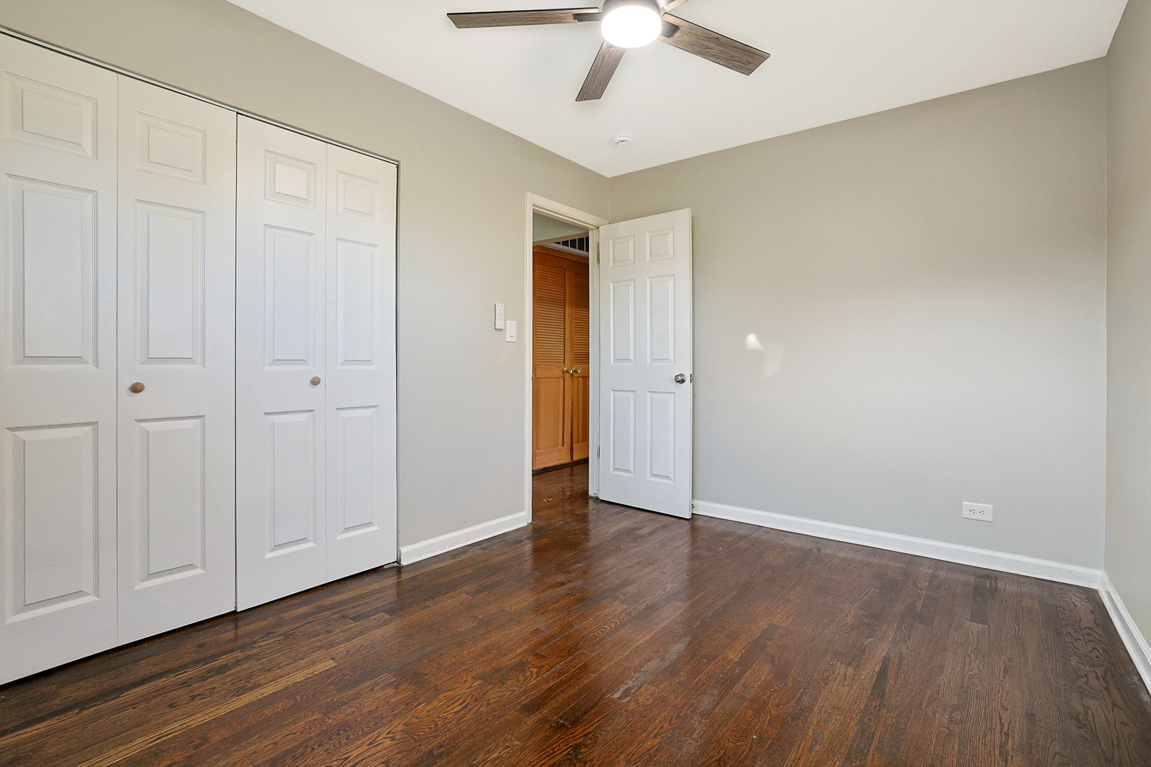 75 Carthage Lane, Hoffman Estates, IL 60169