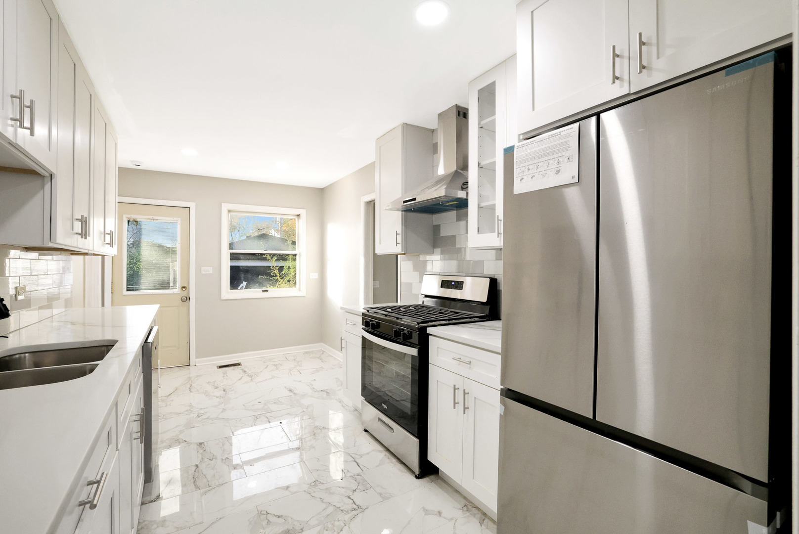 75 Carthage Lane, Hoffman Estates, IL 60169