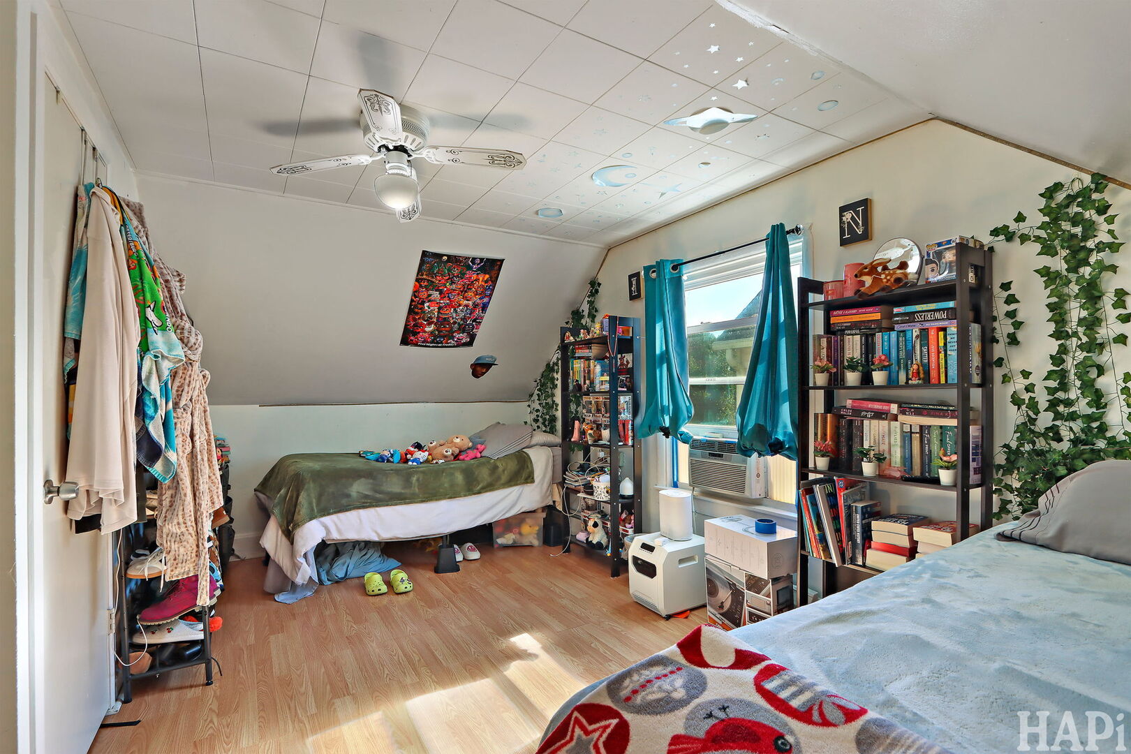 408 BESLEY Place, Waukegan, IL 60085