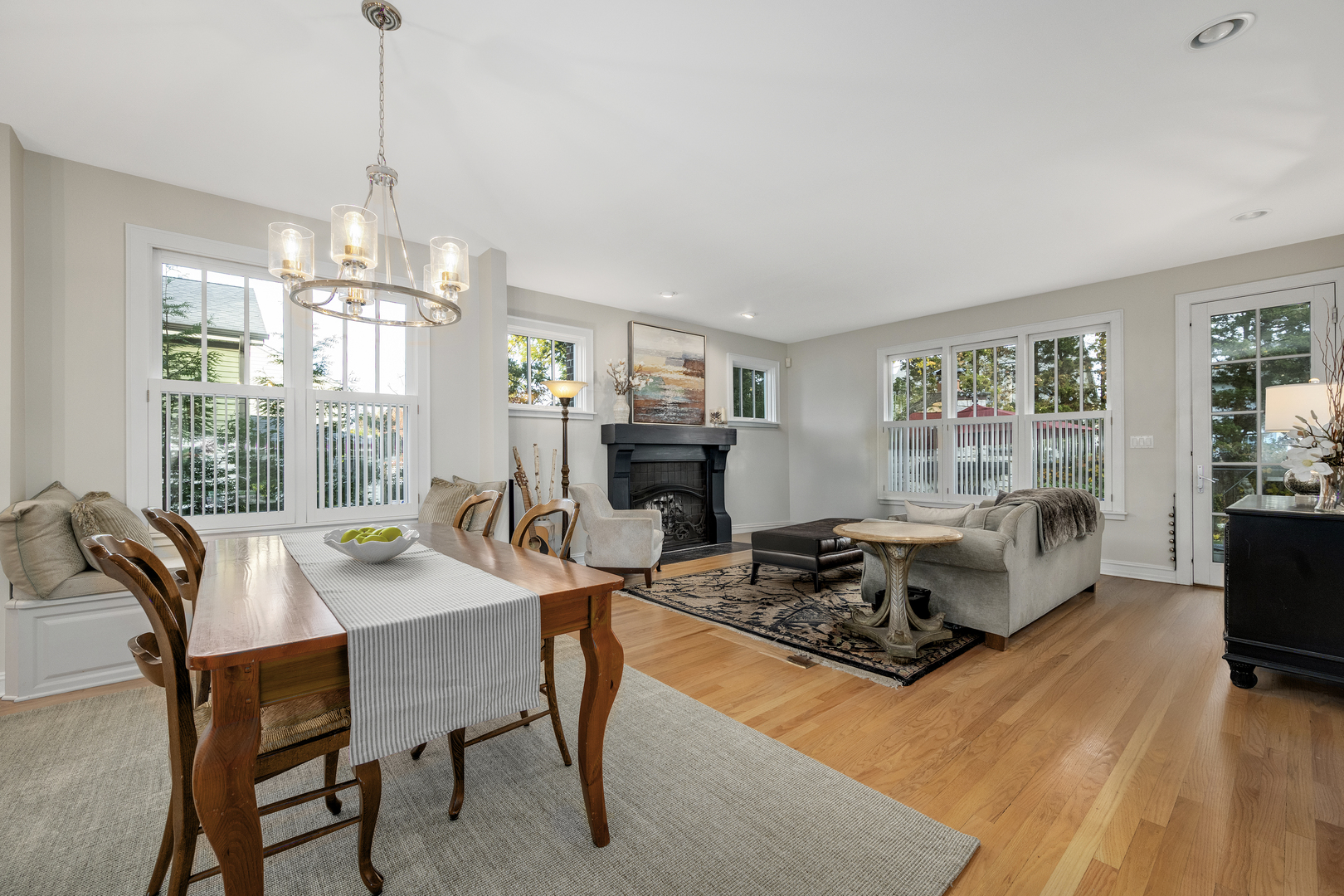 639 S Thurlow Street, Hinsdale, IL 60521