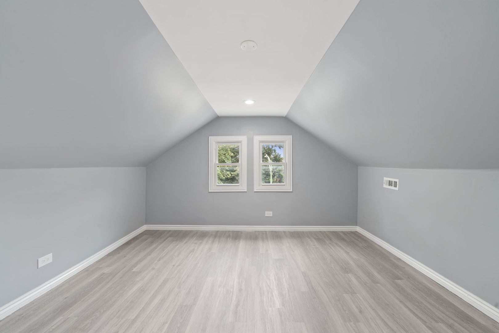 4630 W Montana Street, Chicago, IL 60639