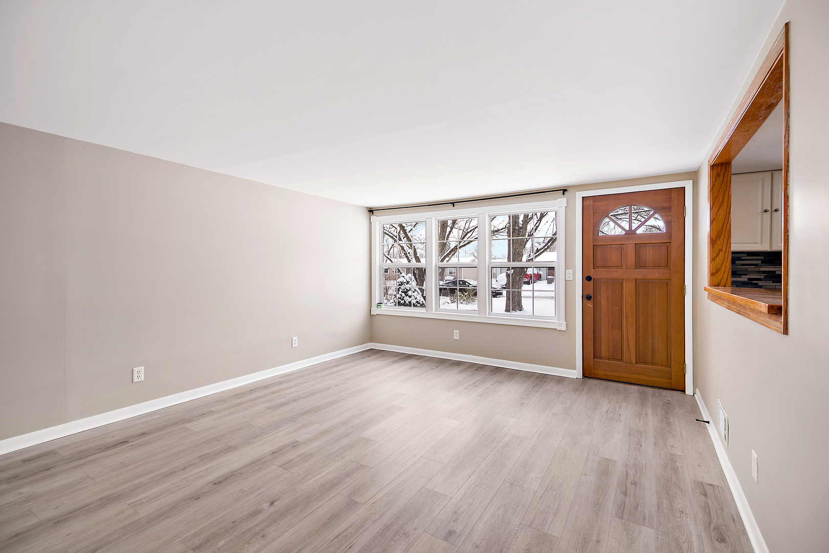 426 W Arlington Lane, Crete, IL 60417