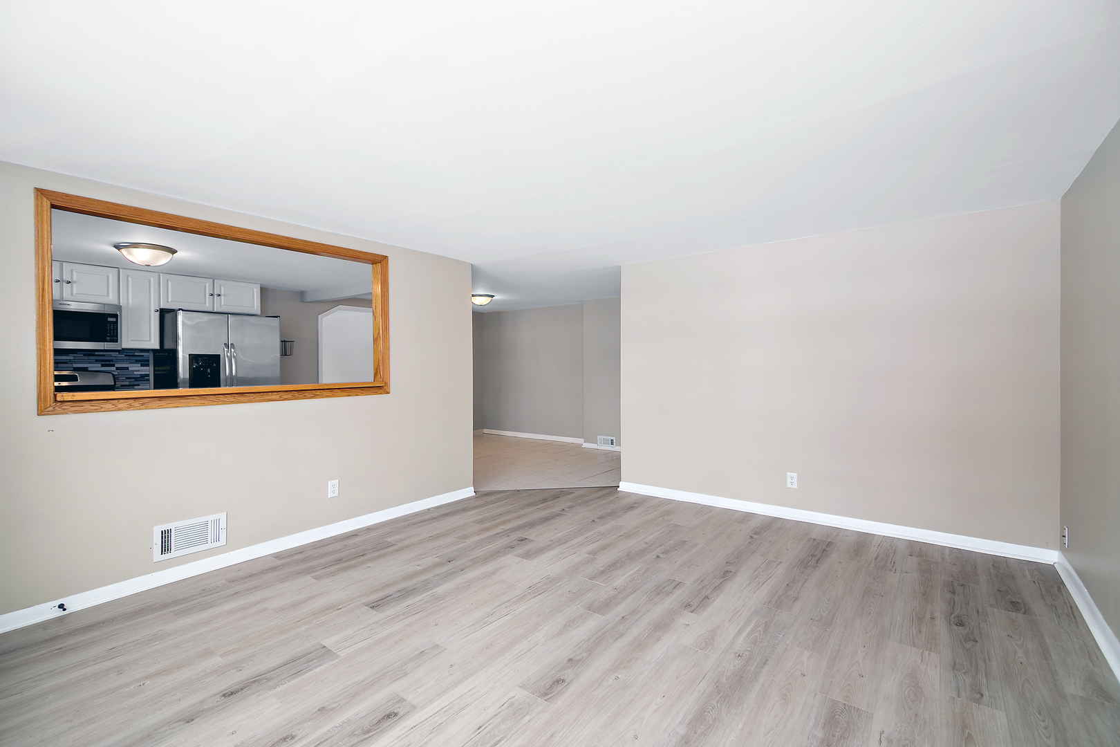 426 W Arlington Lane, Crete, IL 60417