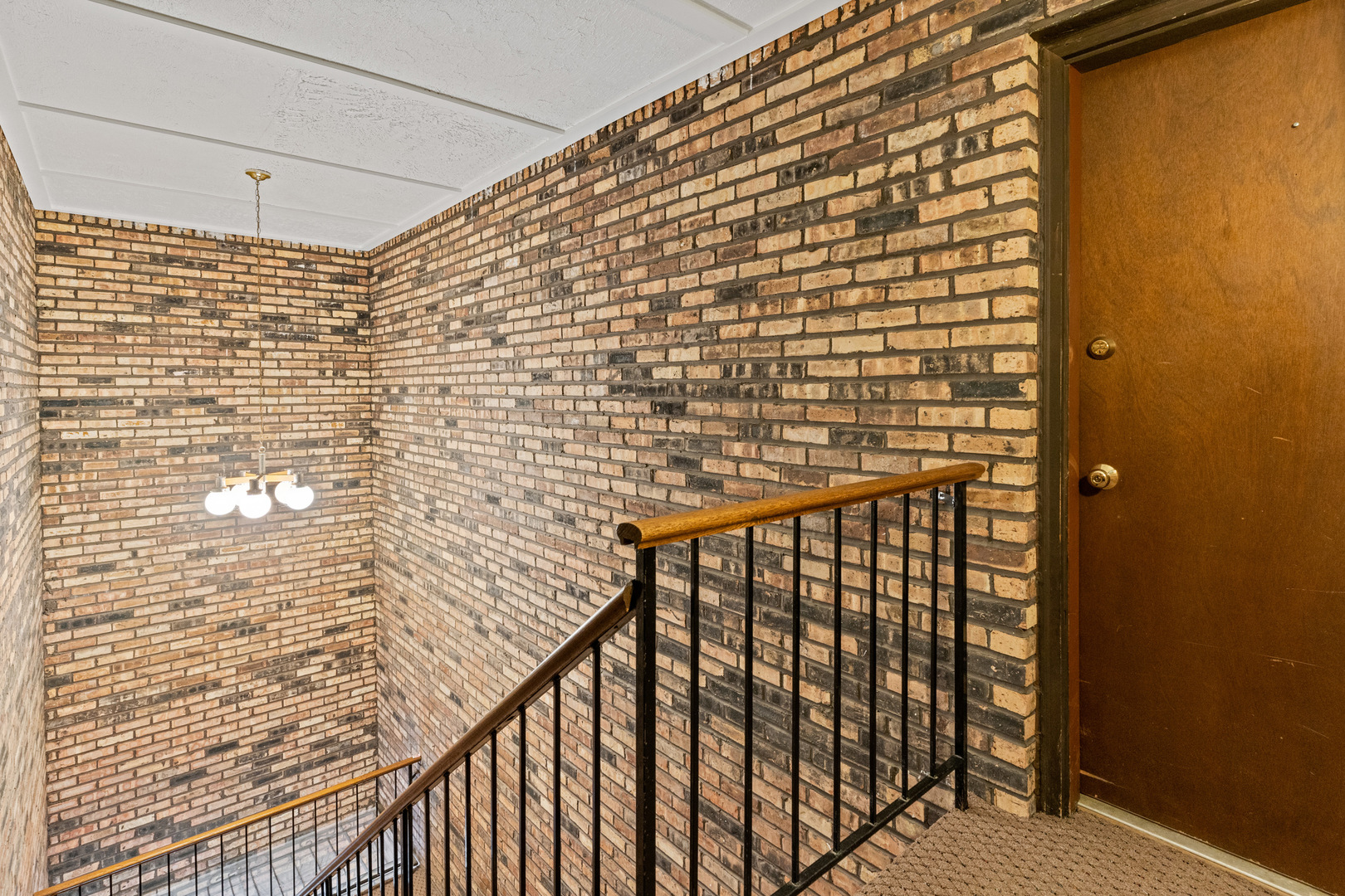 11130 Northwest Road #E, Palos Hills, IL 60465