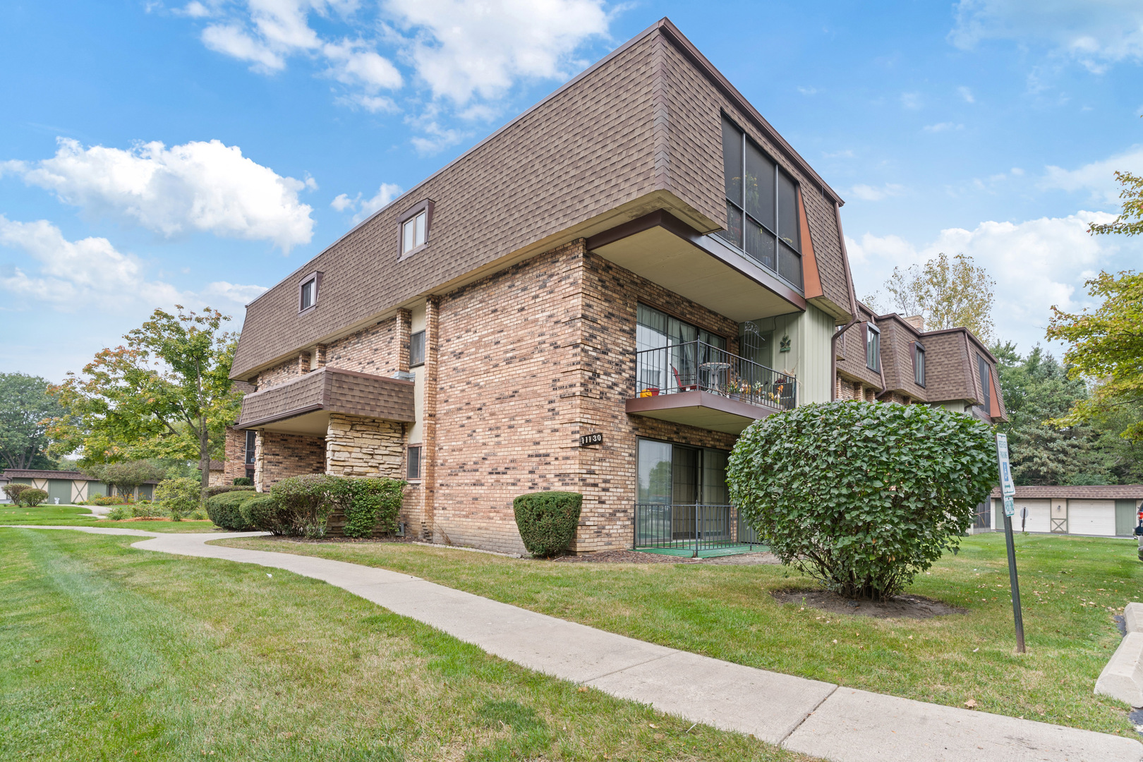 11130 Northwest Road #E, Palos Hills, IL 60465