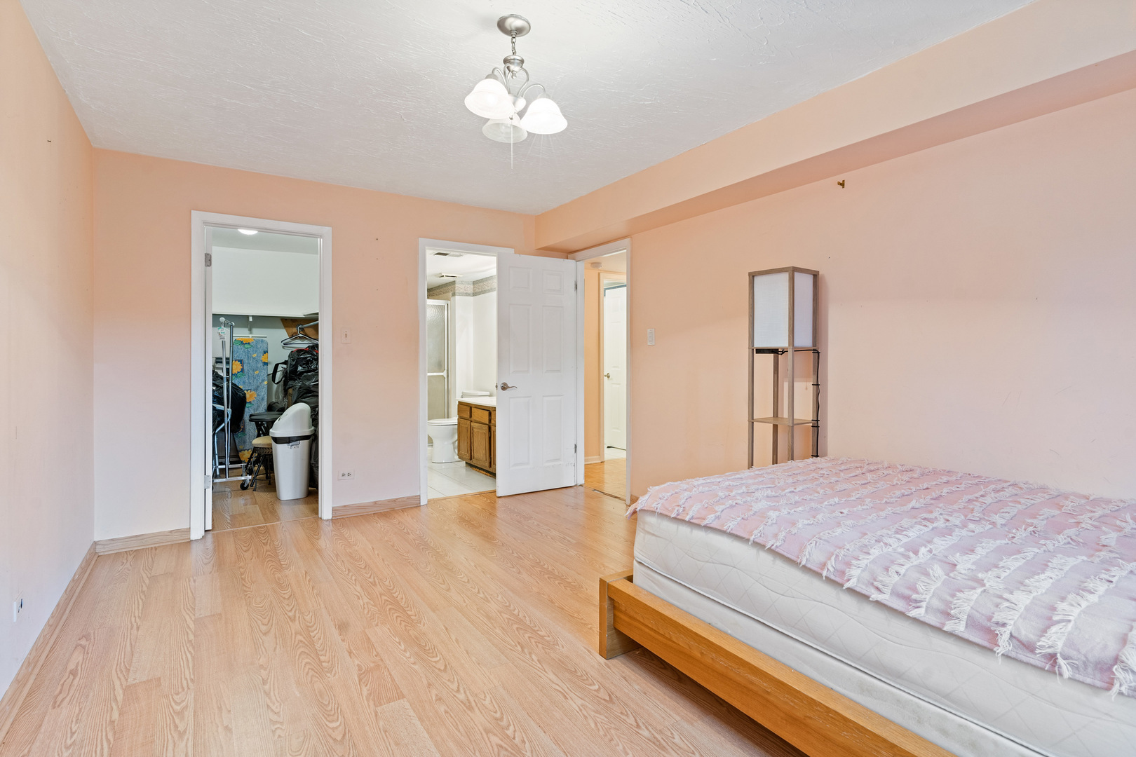 11130 Northwest Road #E, Palos Hills, IL 60465