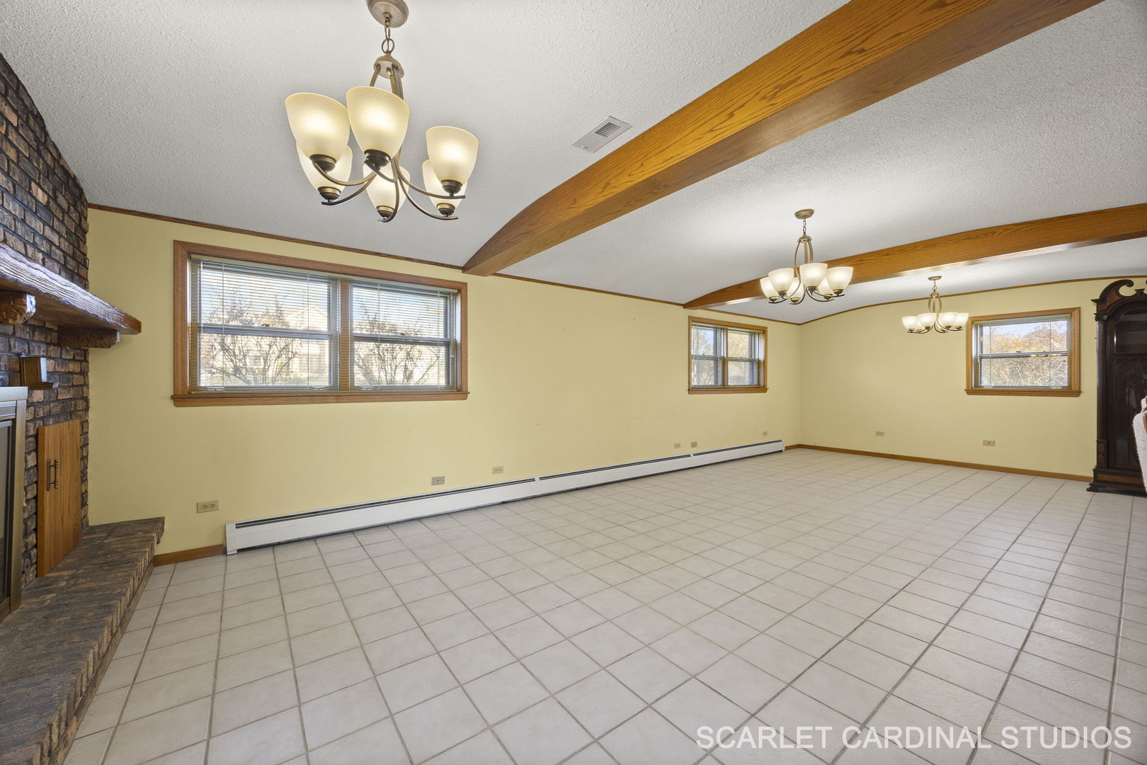 13 W Monterey Avenue, Schaumburg, IL 60193