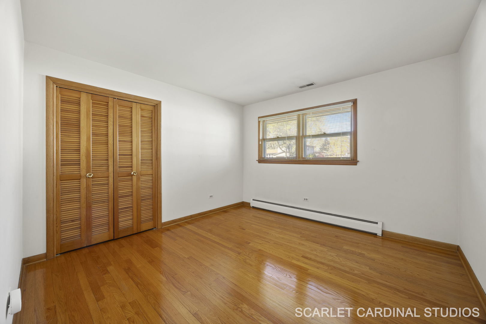 13 W Monterey Avenue, Schaumburg, IL 60193