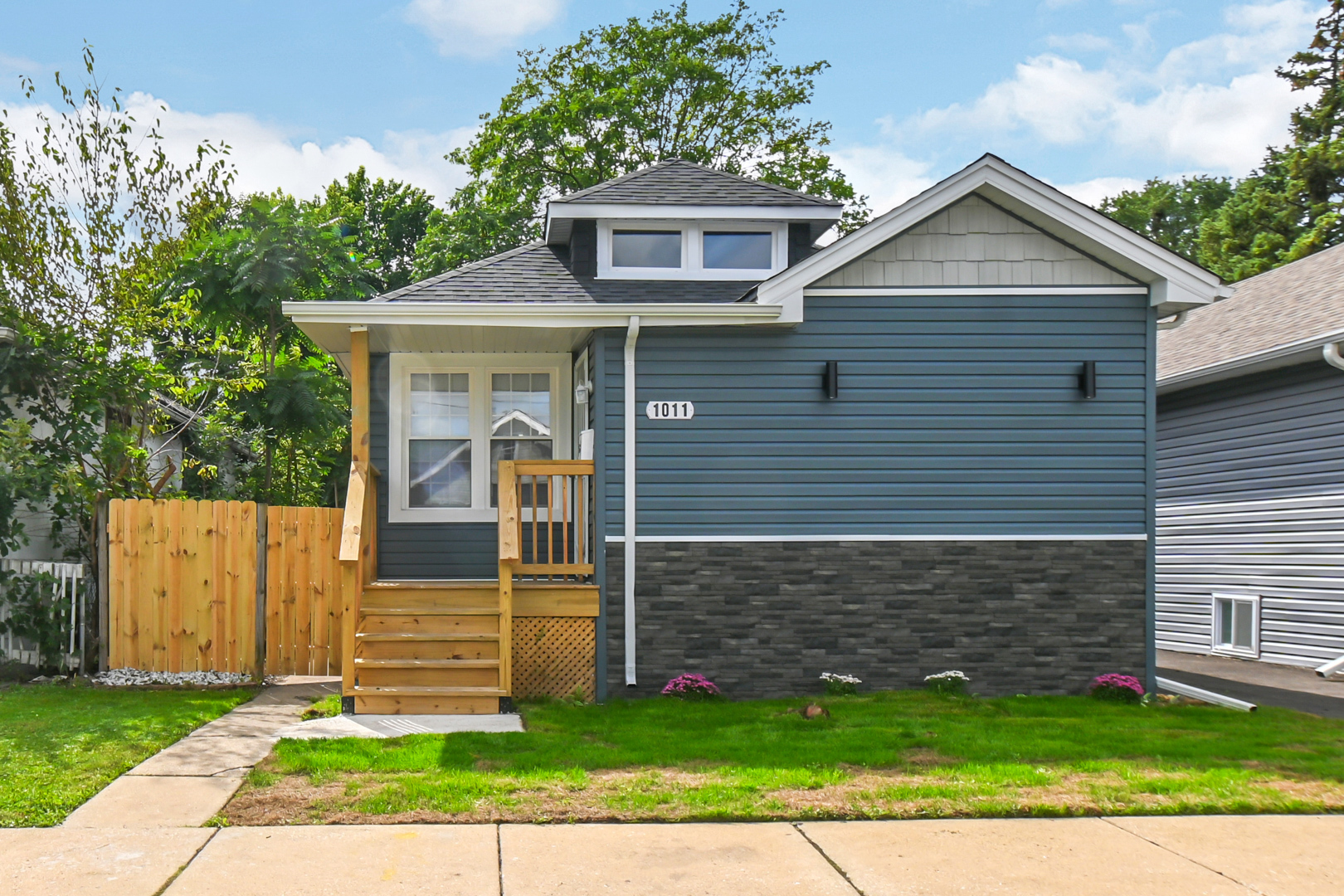 1011 W 103rd Place, Chicago, IL 60643
