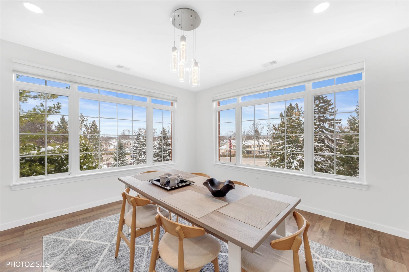 640 Mchenry Road #301, Wheeling, IL 60090