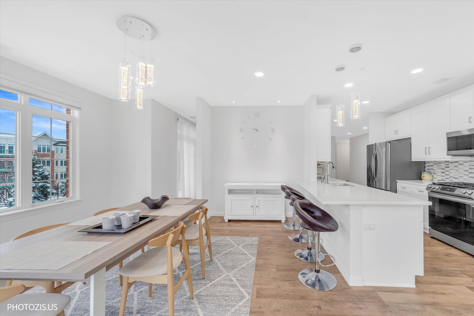 640 Mchenry Road #301, Wheeling, IL 60090