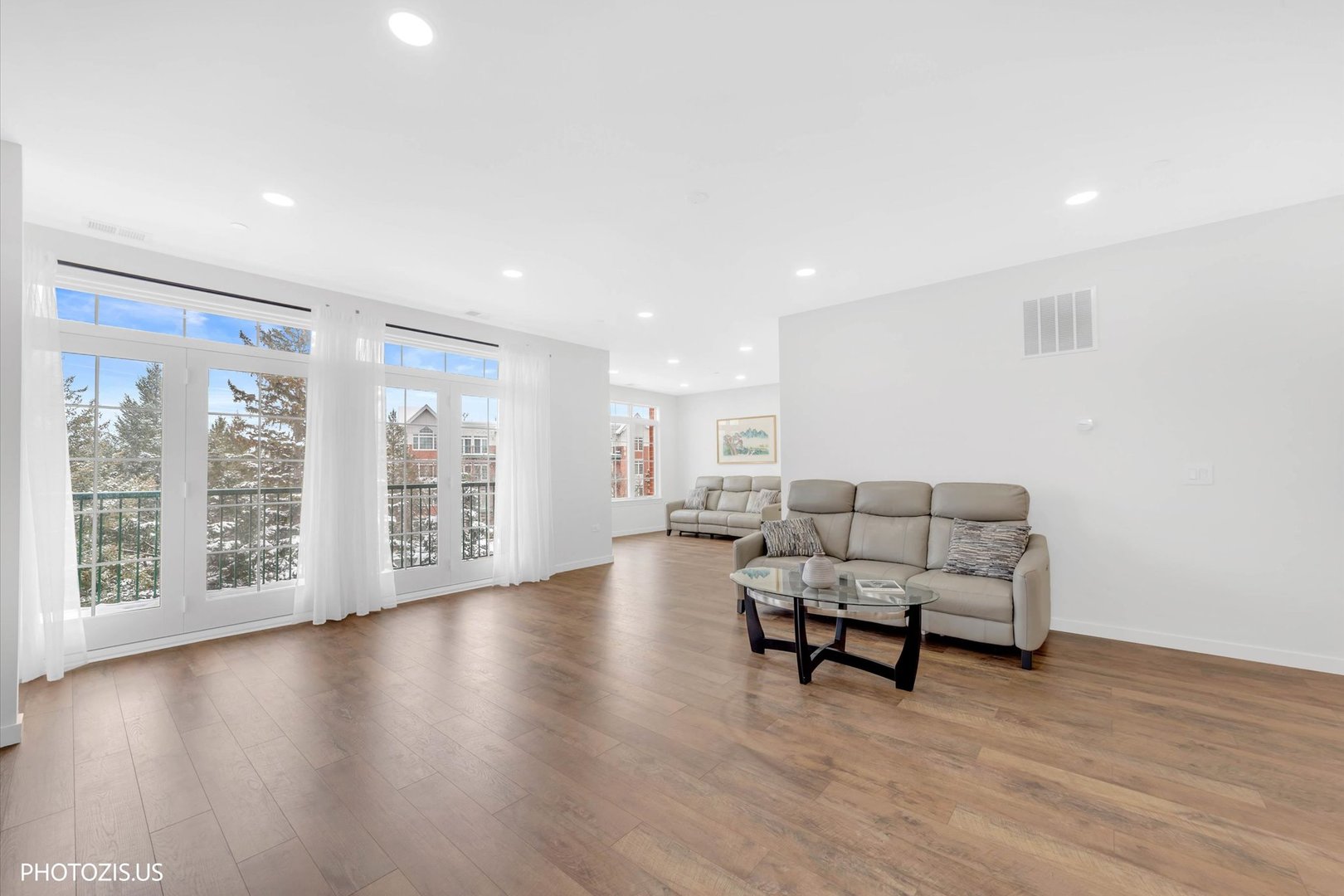 640 Mchenry Road #301, Wheeling, IL 60090