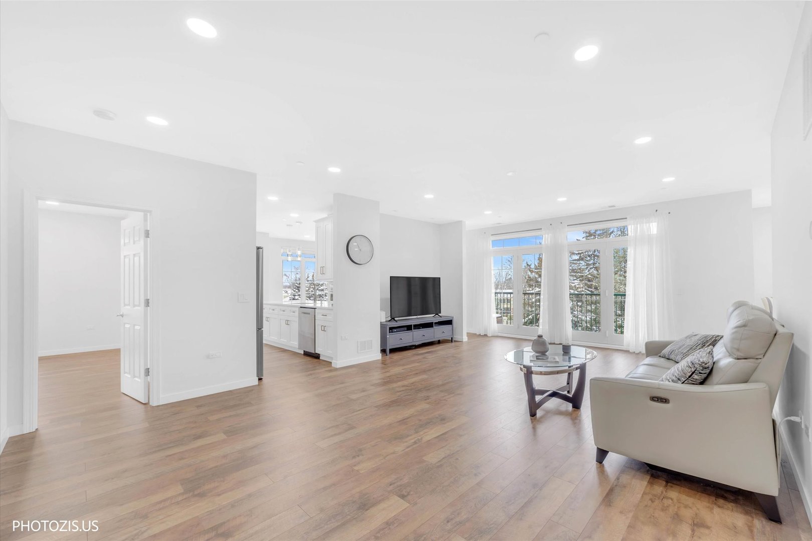 640 Mchenry Road #301, Wheeling, IL 60090