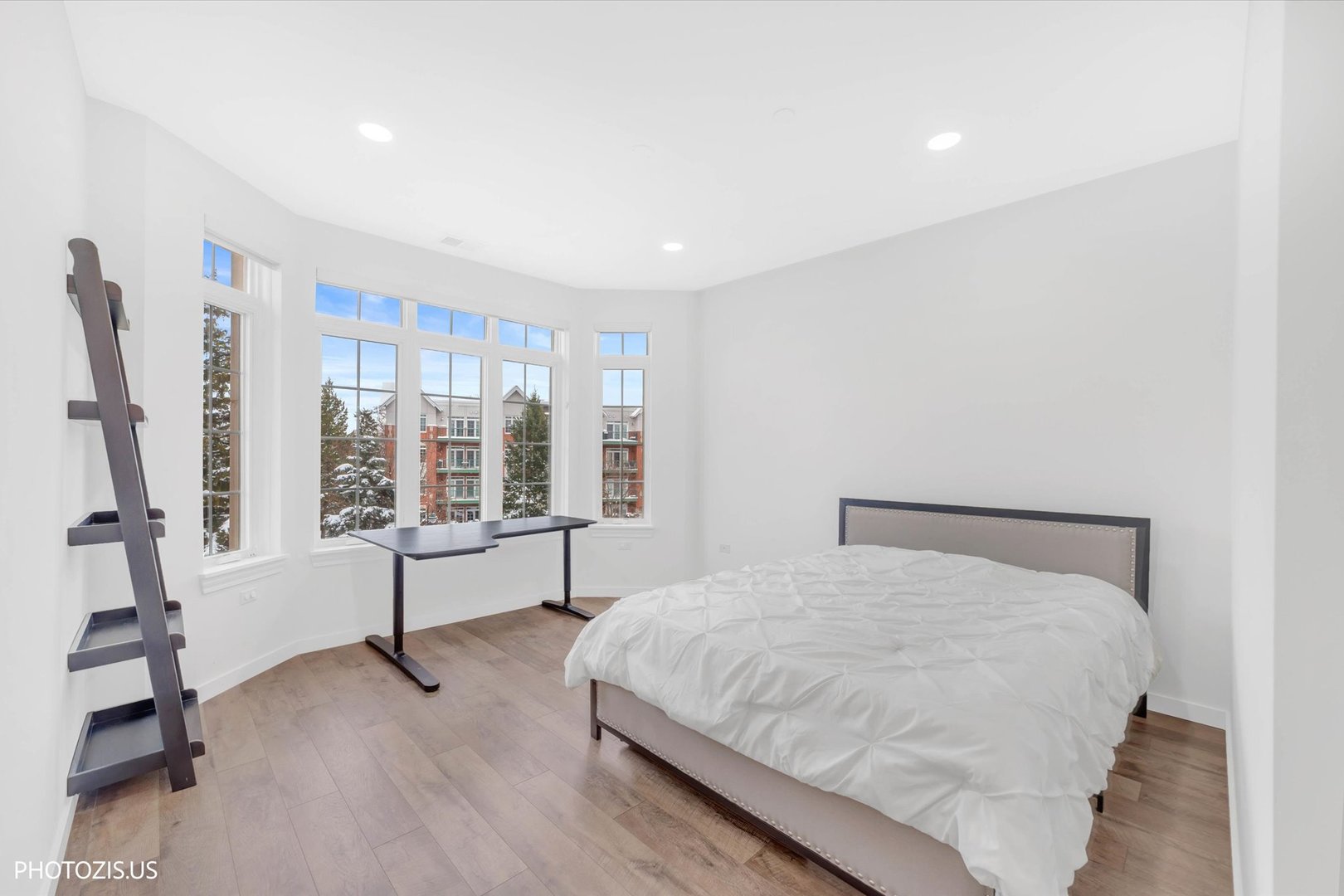 640 Mchenry Road #301, Wheeling, IL 60090