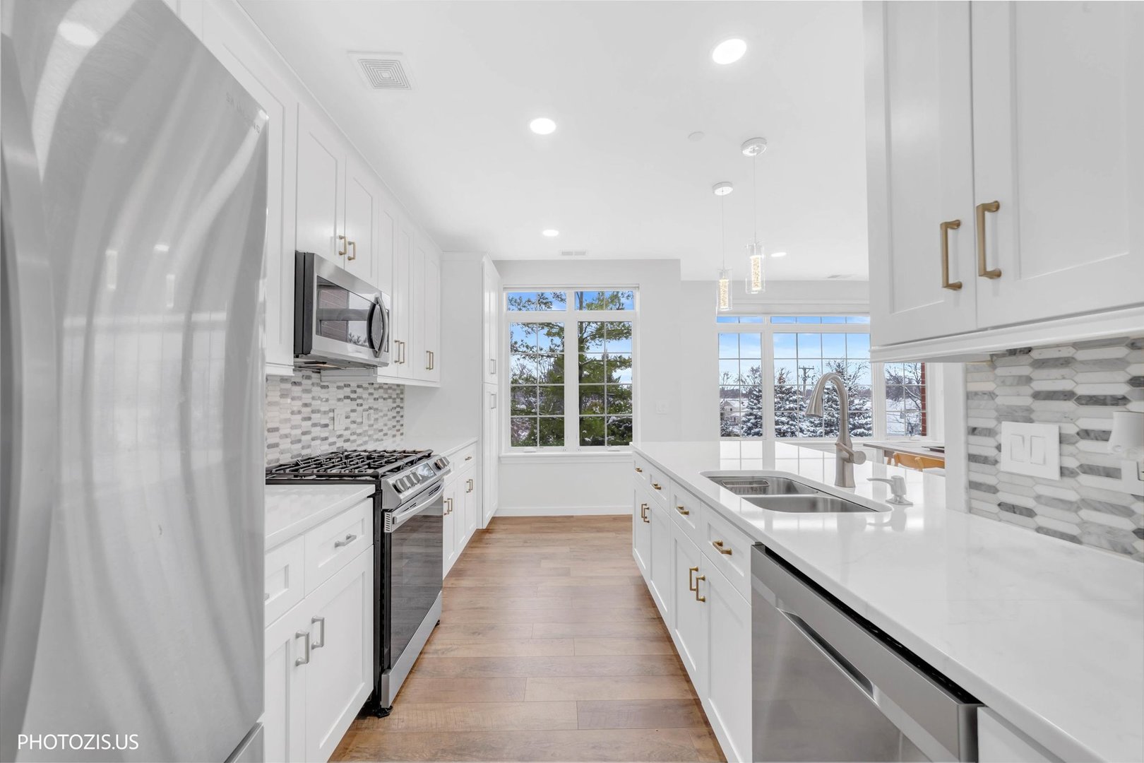 640 Mchenry Road #301, Wheeling, IL 60090