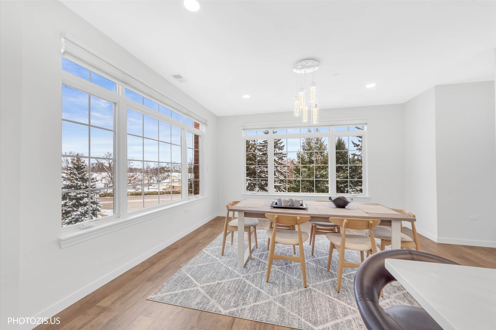 640 Mchenry Road #301, Wheeling, IL 60090