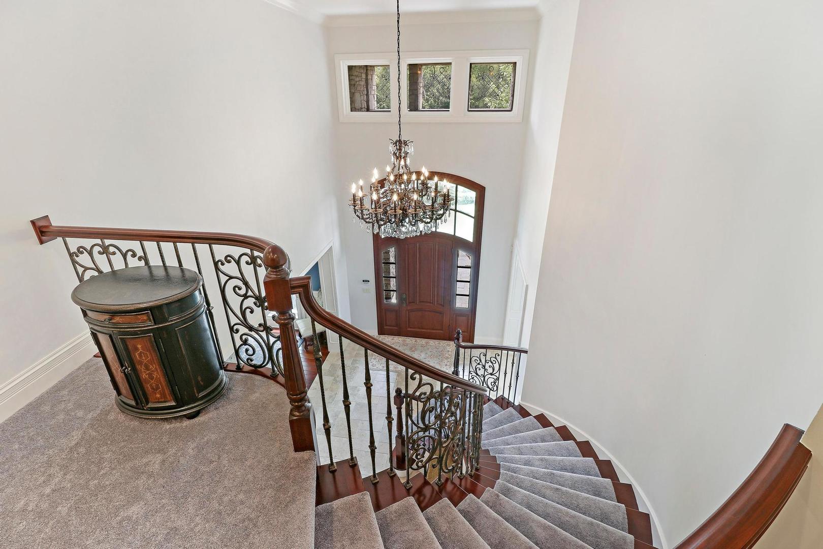 34 Abbey Woods Drive, Barrington Hills, IL 60010