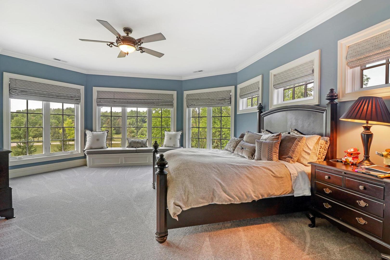 34 Abbey Woods Drive, Barrington Hills, IL 60010