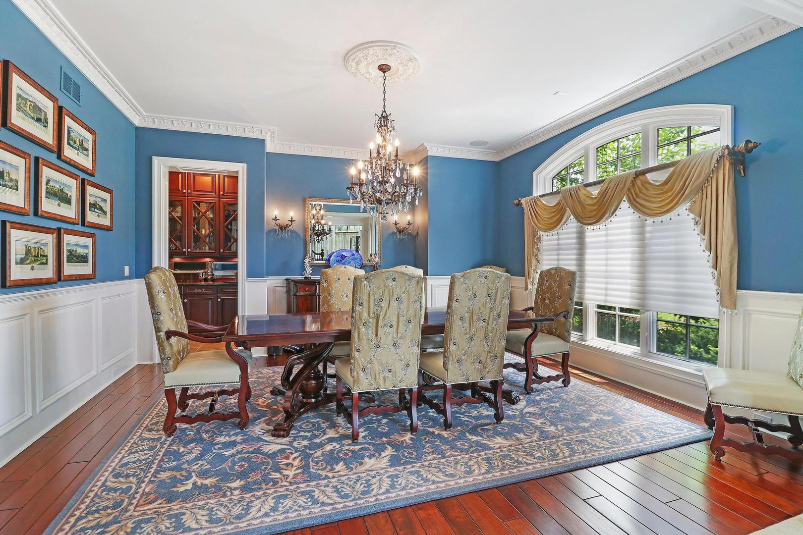 34 Abbey Woods Drive, Barrington Hills, IL 60010