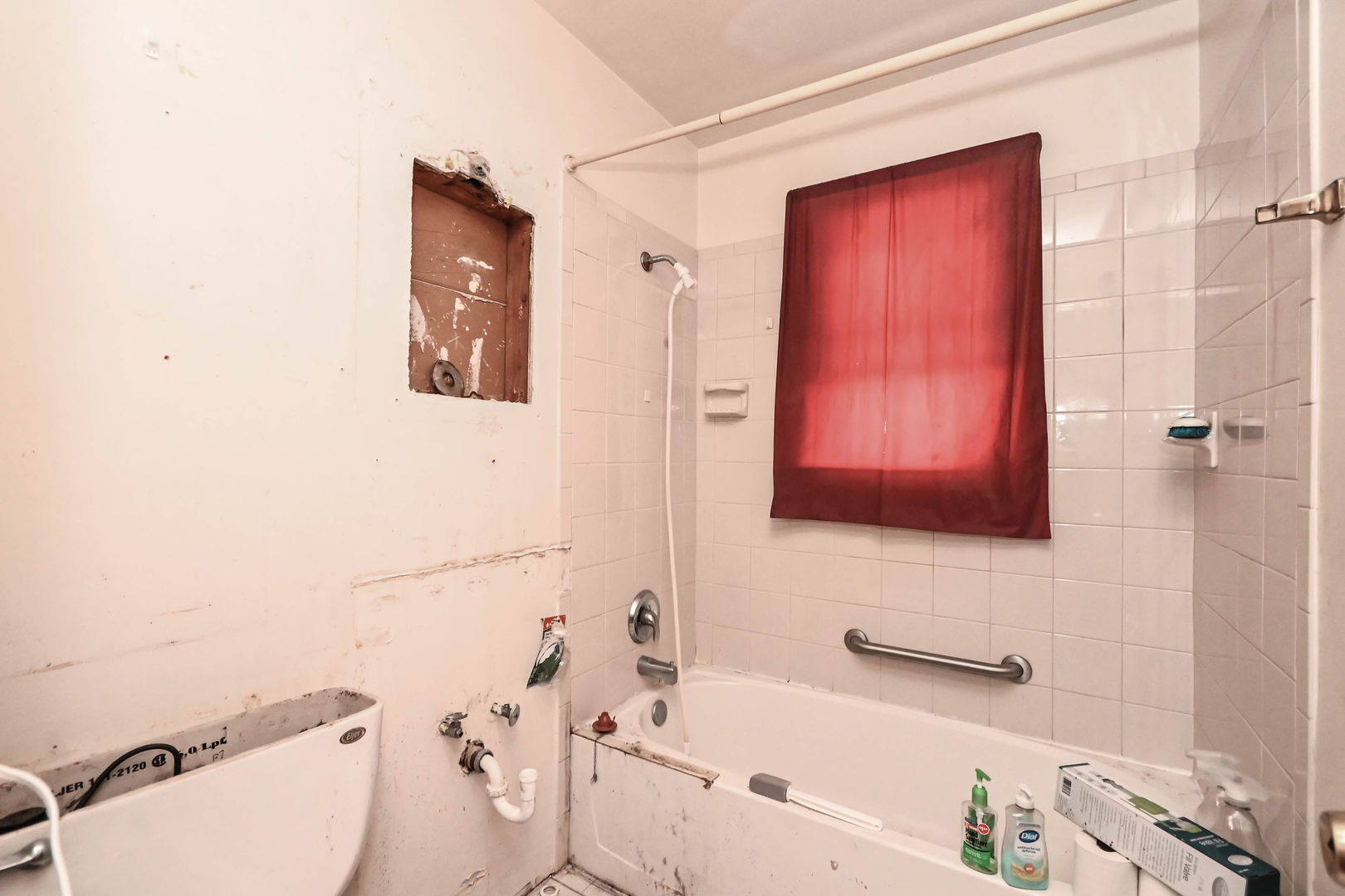 629 S Fulton Avenue, Waukegan, IL 60085