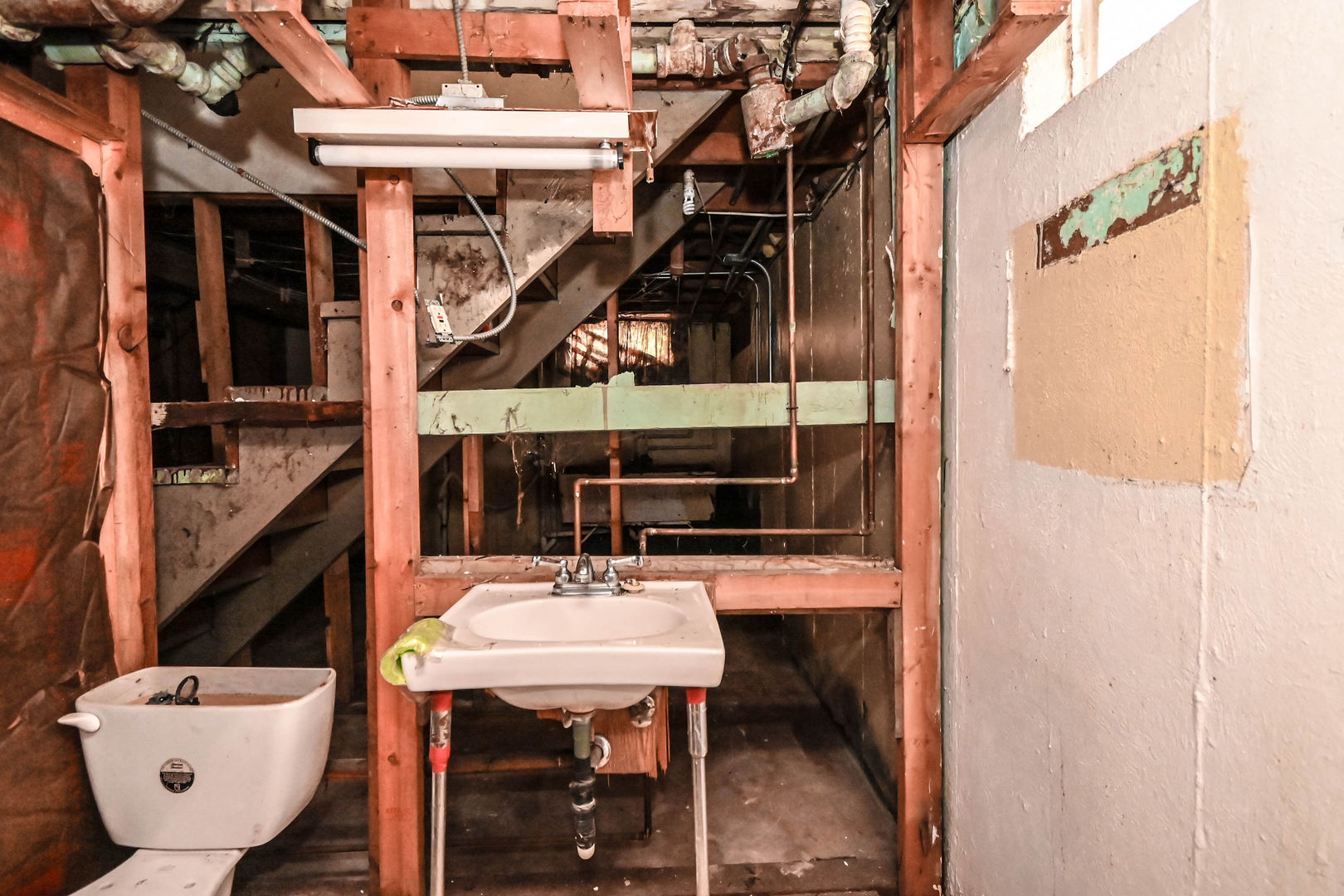 629 S Fulton Avenue, Waukegan, IL 60085