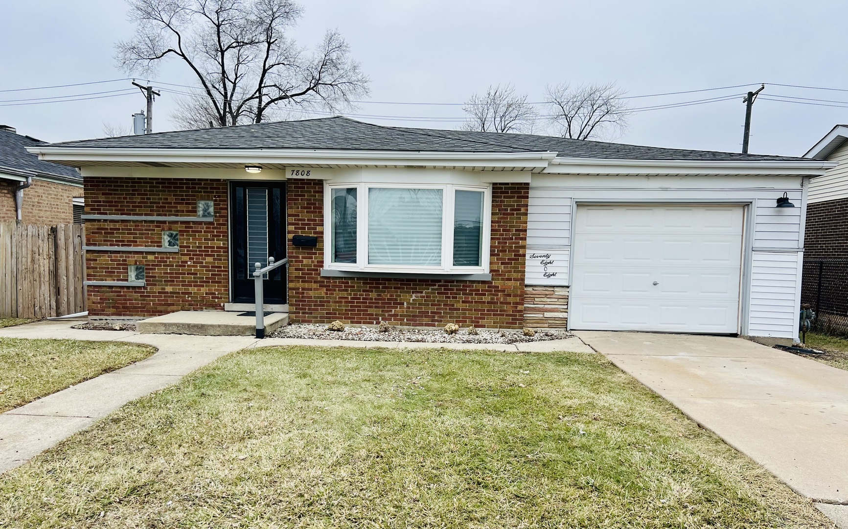 7808 Central Avenue, Burbank, IL 60459