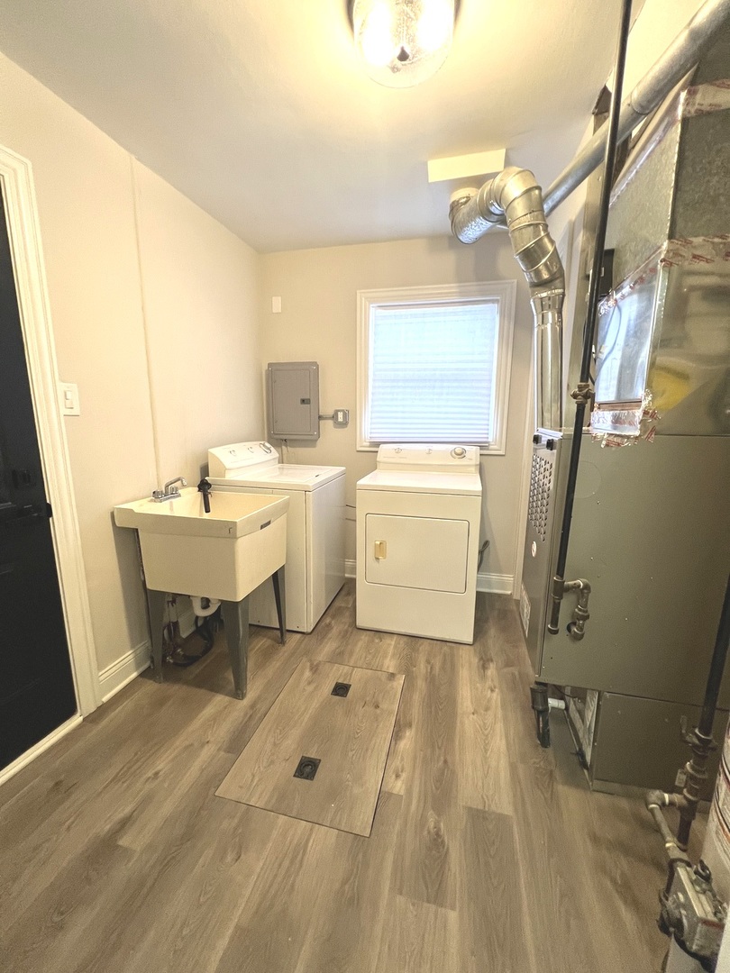 7808 Central Avenue, Burbank, IL 60459