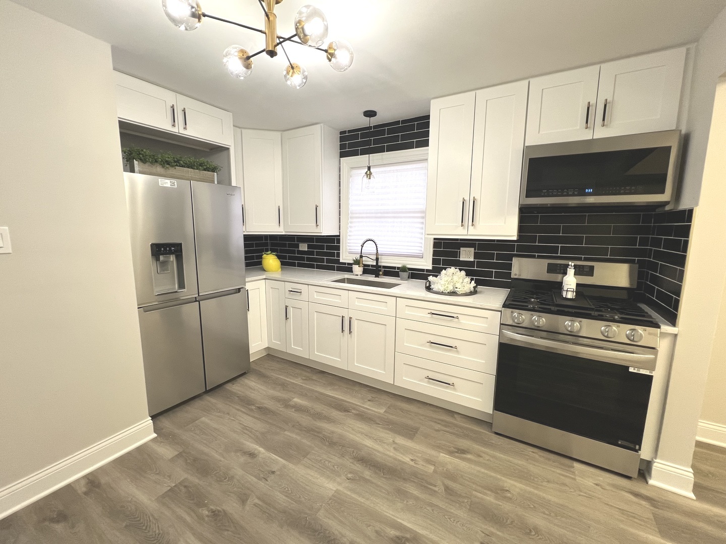 7808 Central Avenue, Burbank, IL 60459