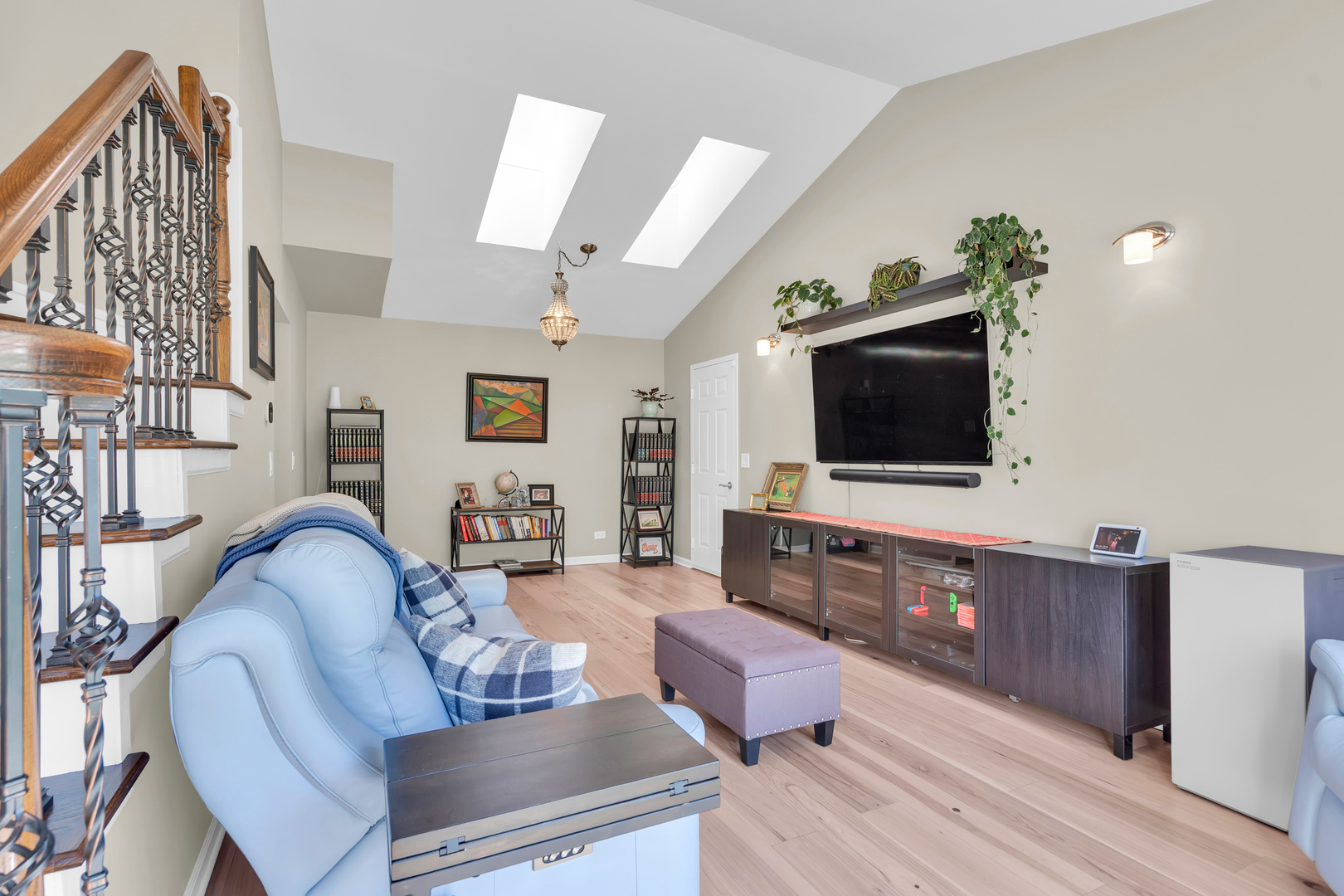 473 Le Parc Circle, Buffalo Grove, IL 60089