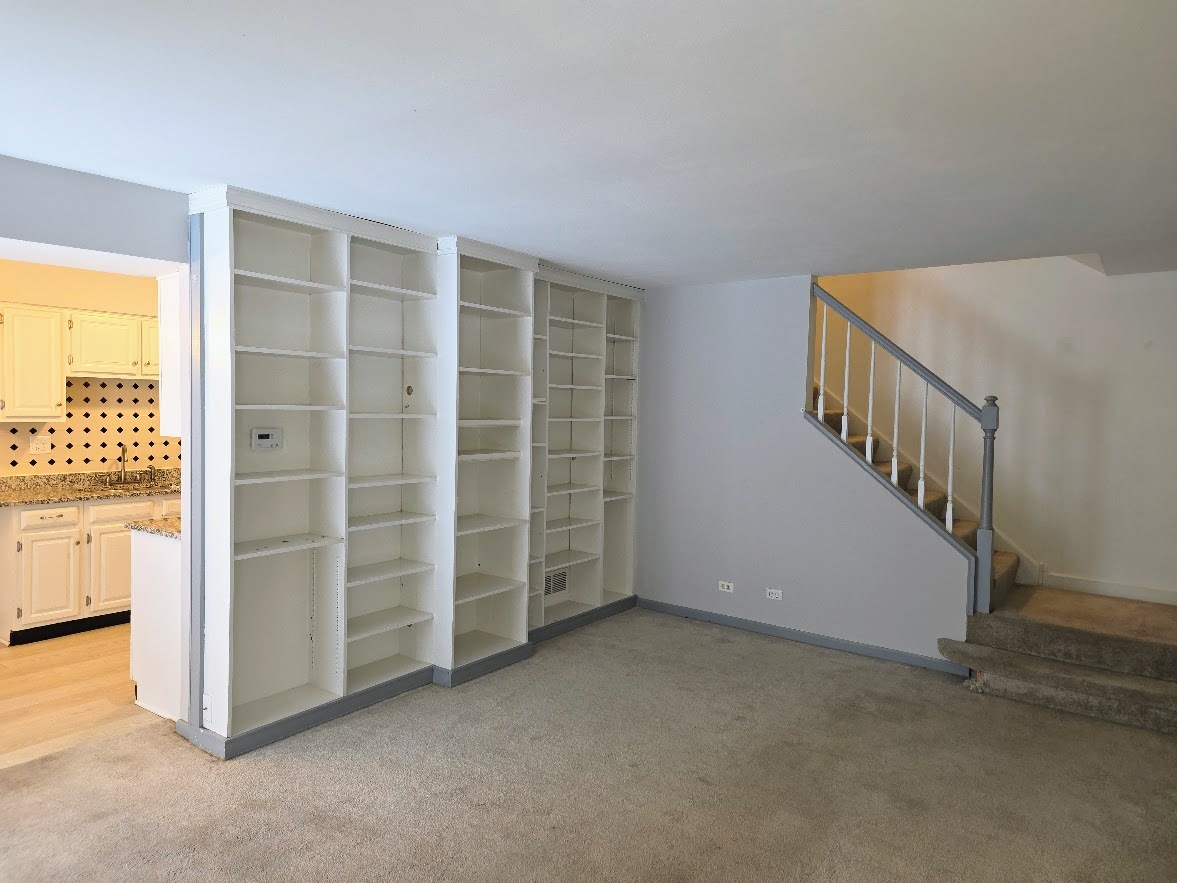 2732 Weeping Willow Road #B, Lisle, IL 60532