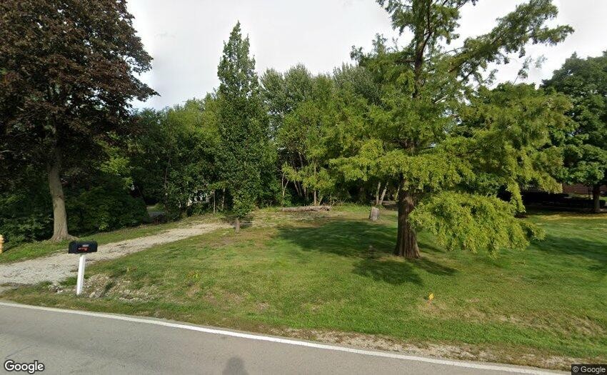 6207 Woodward Avenue, Downers Grove, IL 60516