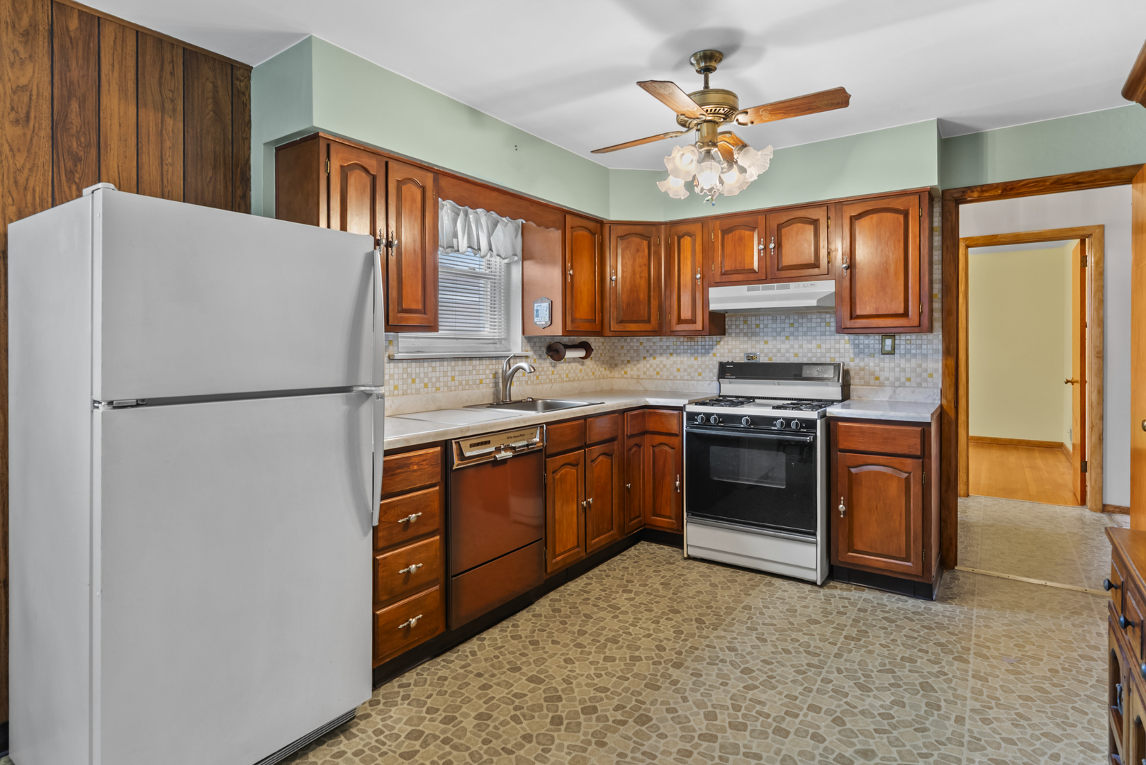 8222 S Kildare Avenue, Chicago, IL 60652