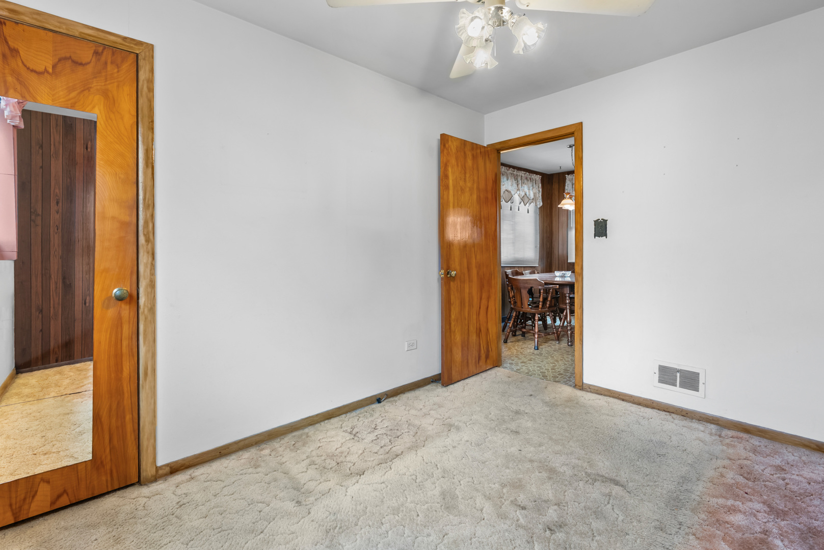 8222 S Kildare Avenue, Chicago, IL 60652