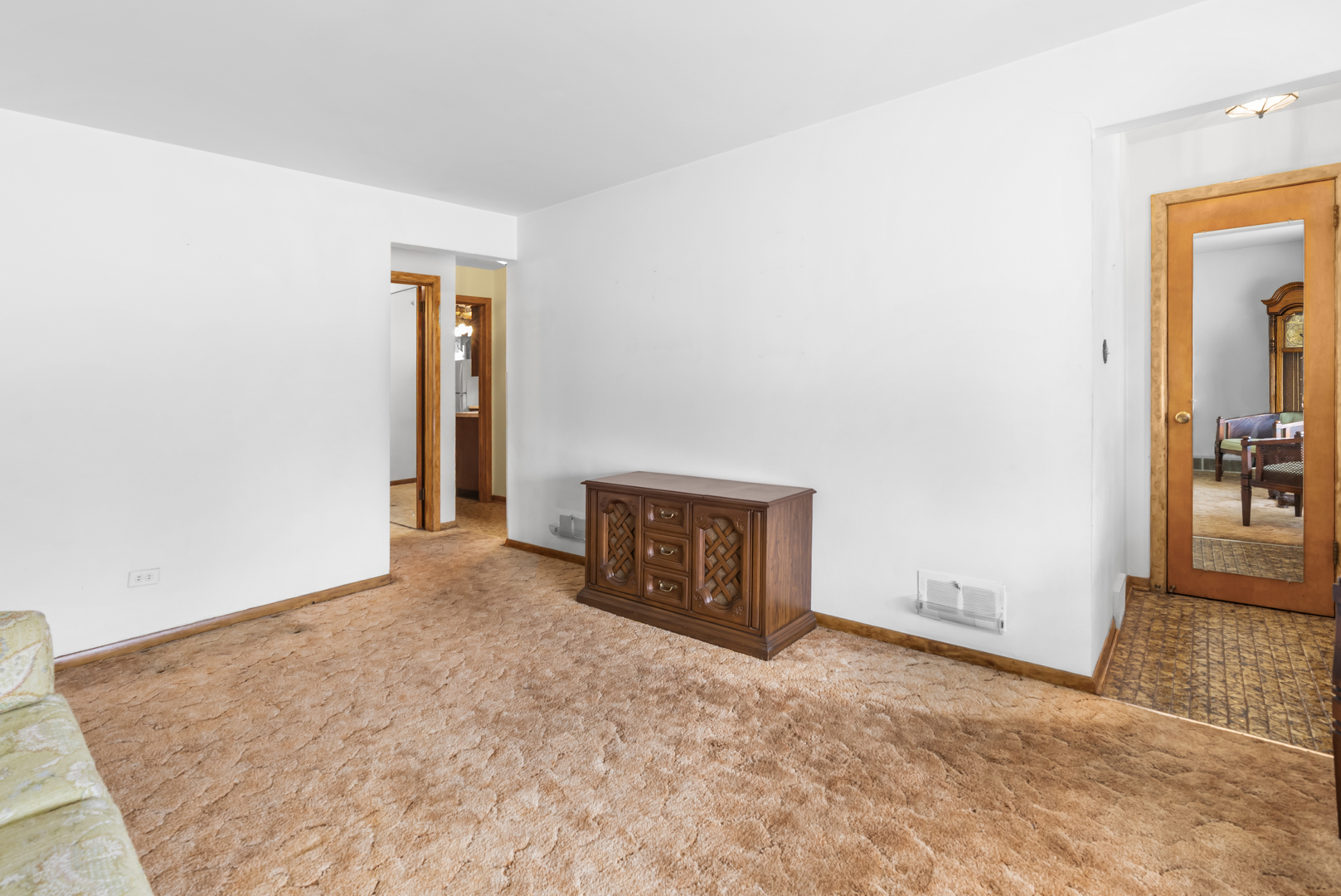 8222 S Kildare Avenue, Chicago, IL 60652