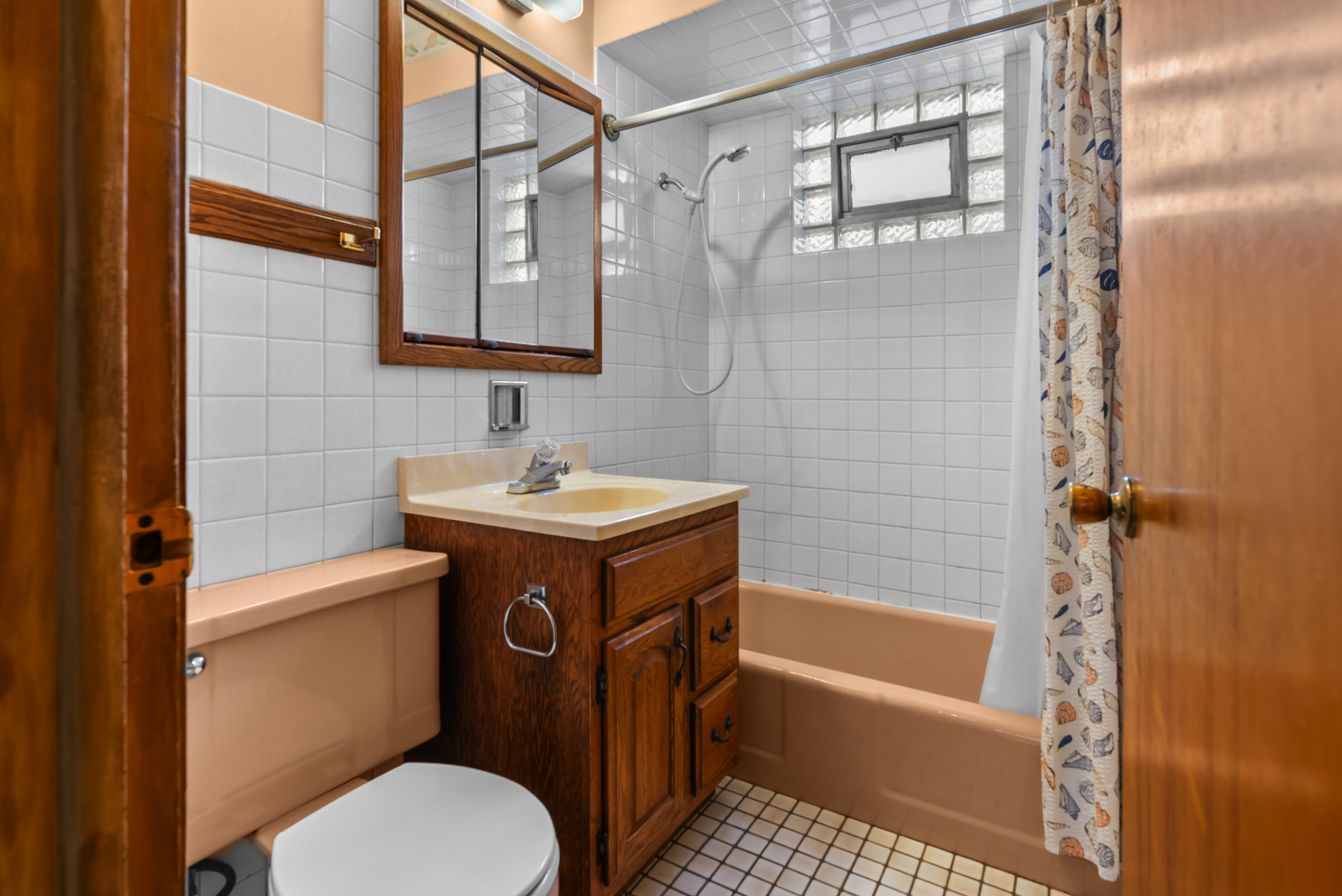 8222 S Kildare Avenue, Chicago, IL 60652