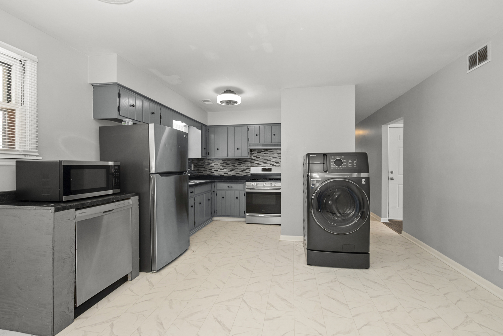 8342 W Lincoln Highway #8342, Frankfort, IL 60423