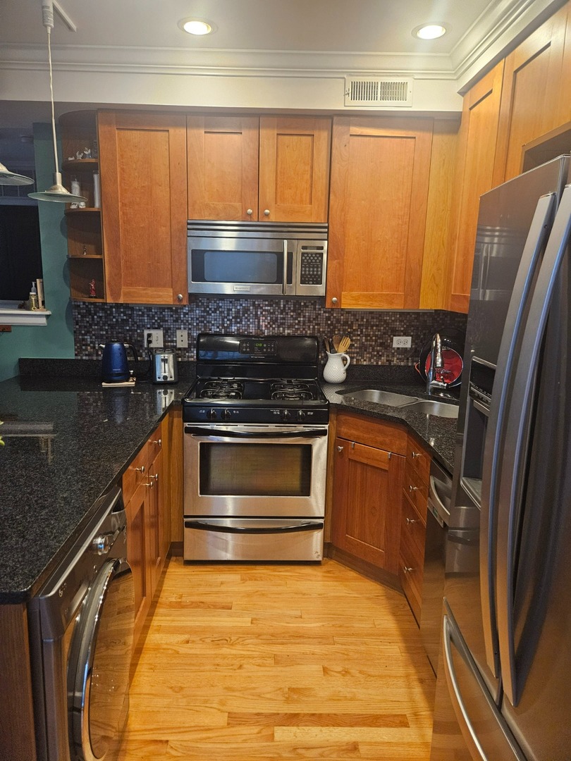 1258 W Winona Street #1A, Chicago, IL 60640