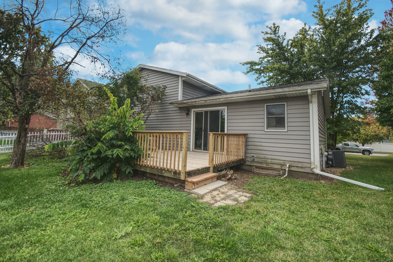 3255 Longford Drive, Joliet, IL 60431