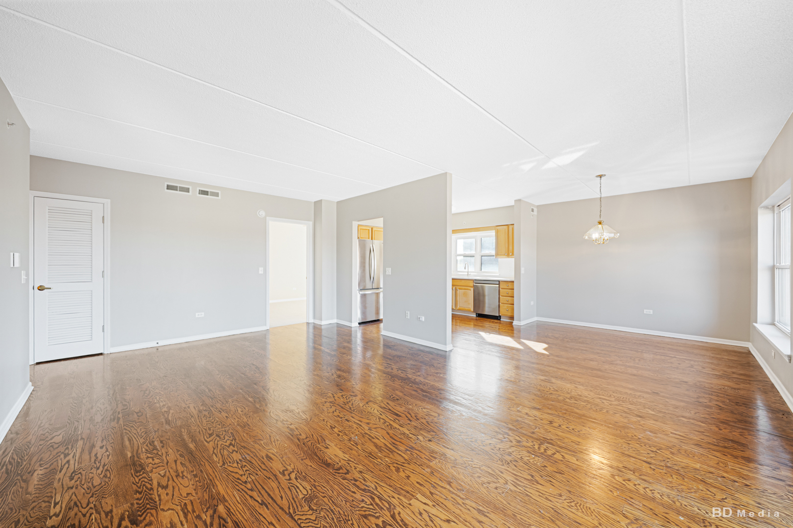 104 N Plum Grove Road #400, Palatine, IL 60067