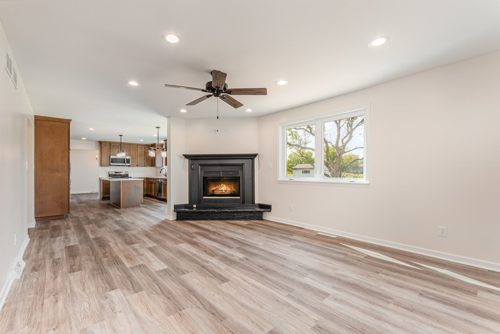 2380 Chestnut Lane, Morris, IL 60450