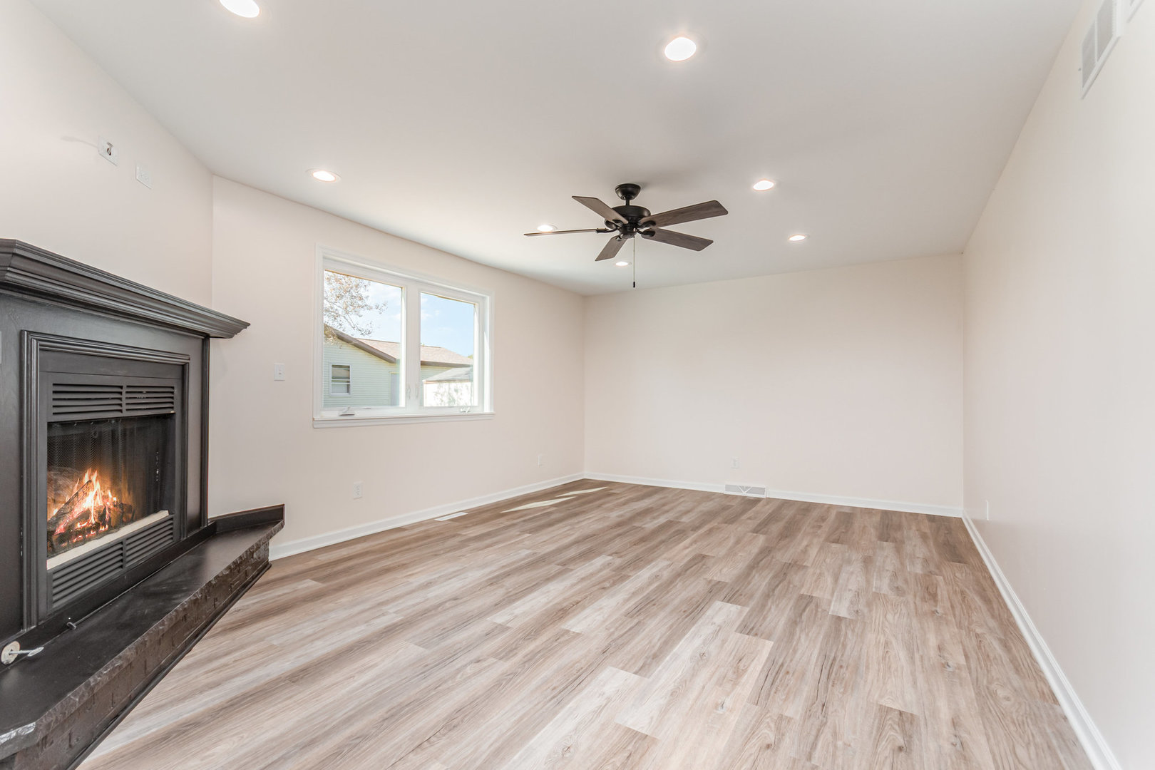 2380 Chestnut Lane, Morris, IL 60450