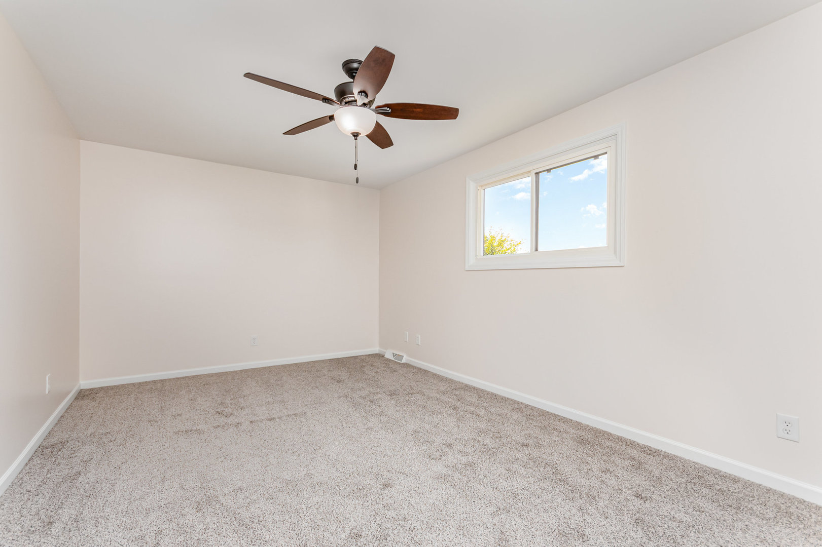 2380 Chestnut Lane, Morris, IL 60450