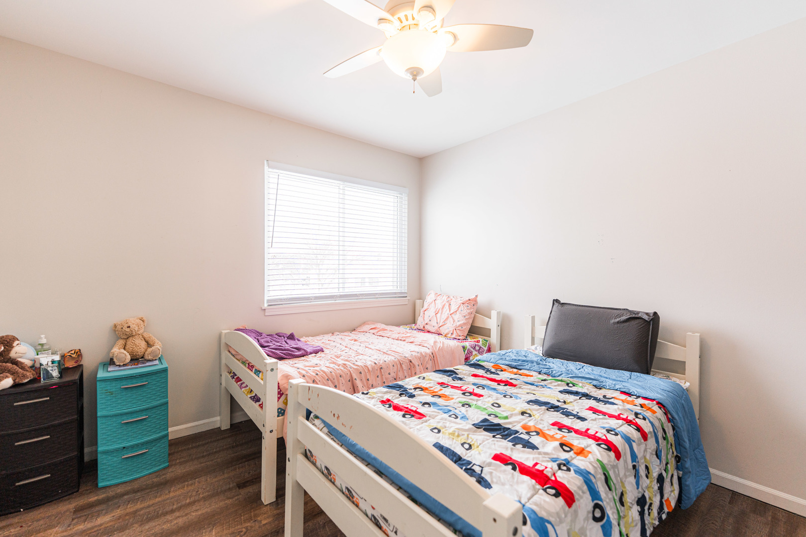 4015 Peartree Drive, Lake In The Hills, IL 60156