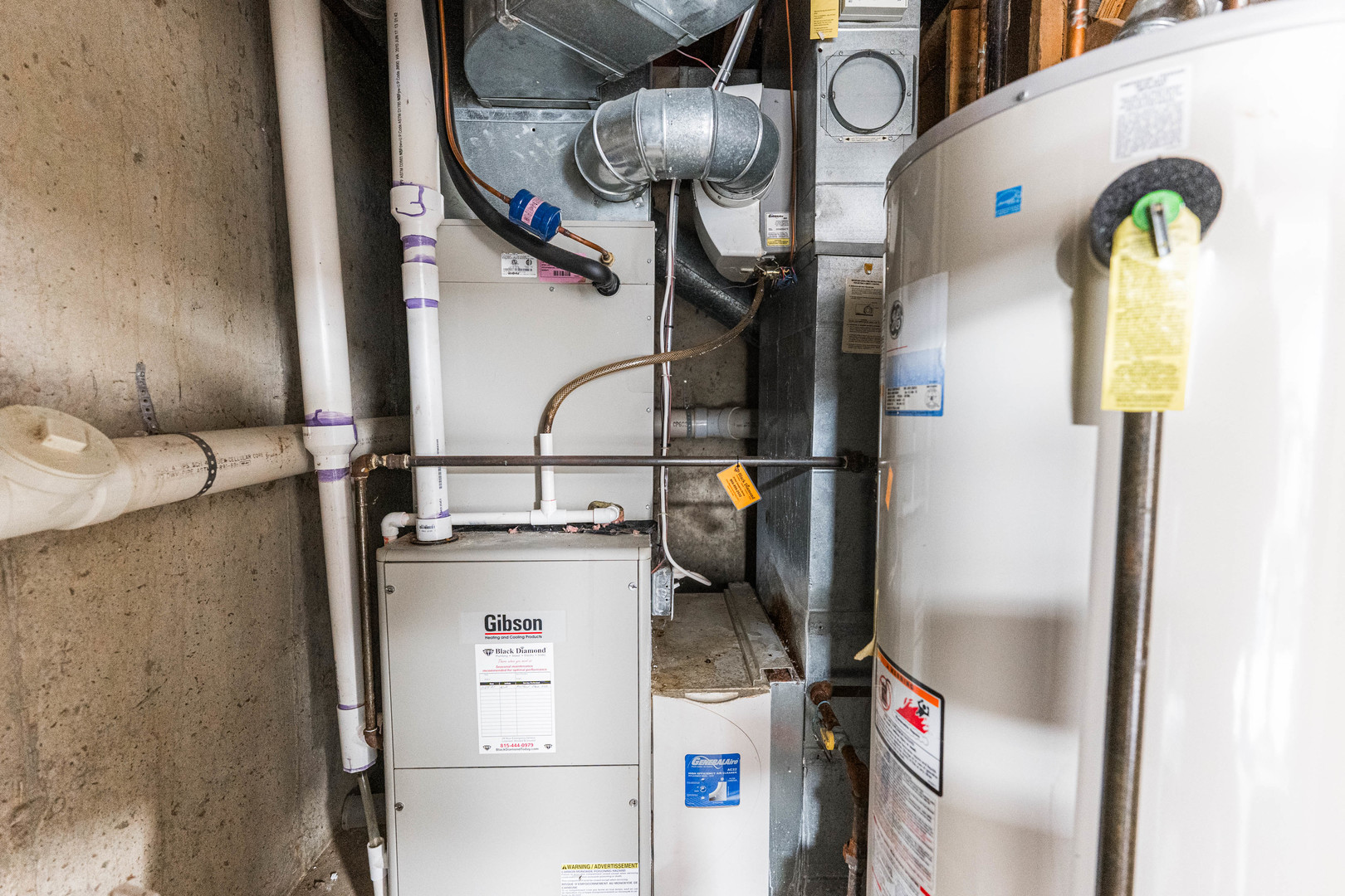 4015 Peartree Drive, Lake In The Hills, IL 60156